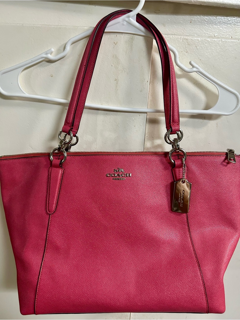 Coach Fuchsia Leather Shoulder Tote